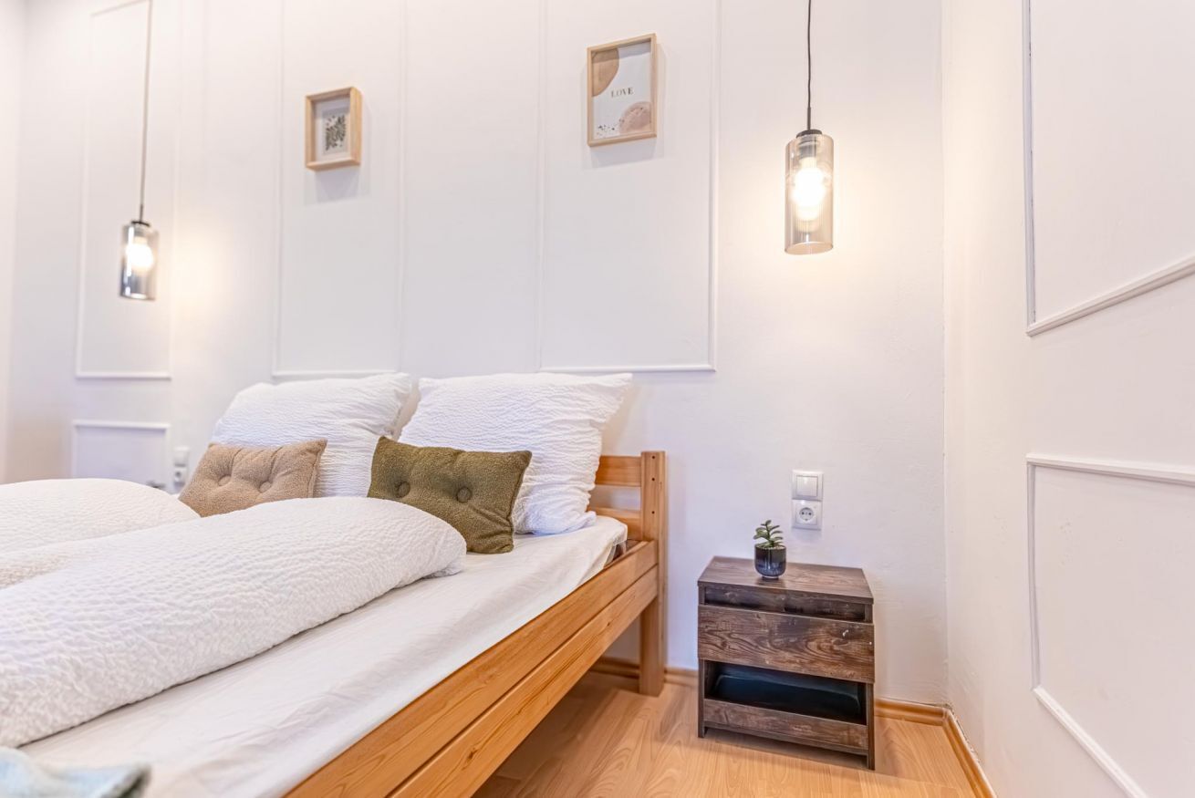 2 bedrooms, desk, iron/ironing board, free WiFi