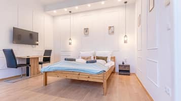 2 Schlafzimmer, Schreibtisch, BĂŒgeleisen/BĂŒgelbrett, kostenloses WLAN