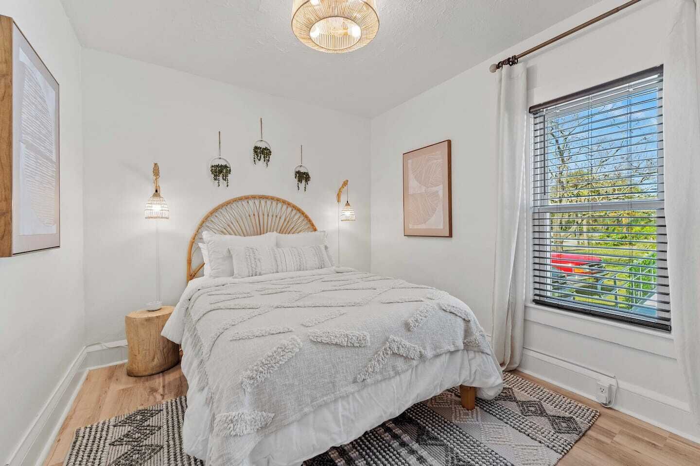 Bügeleisen/Bügelbrett, kostenloses WLAN, Bettwäsche