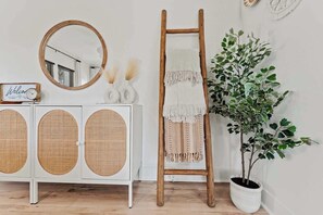 Interior - The Luxe Bohemian Coastal Haven (Daytona Beach)