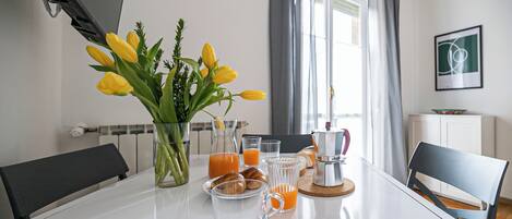 Apartment (1 Bedroom) | Interior