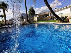 Pool - Villa "Jazz Close To Golden Mile" with Sea View, Private Pool & Wi-Fi (Marbella)