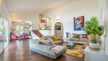 TV, fireplace, DVD player, stereo