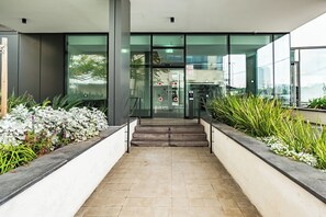 Exterior detail - Nechmia 3BR SeaView apartment in lovely Tel Aviv-Yafo with AC (Tel Aviv-Yafo)
