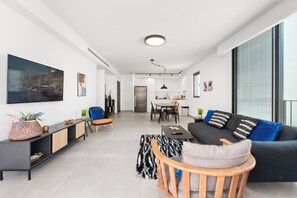 Living area - Nechmia 3BR SeaView apartment in lovely Tel Aviv-Yafo with AC (Tel Aviv-Yafo)