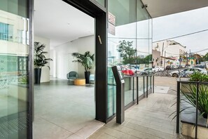 Exterior detail - Nechmia 3BR SeaView apartment in lovely Tel Aviv-Yafo with AC (Tel Aviv-Yafo)