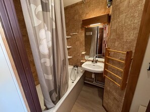 Bathroom - Charming renovated studio with balcony in Lioran (Le Lioran)