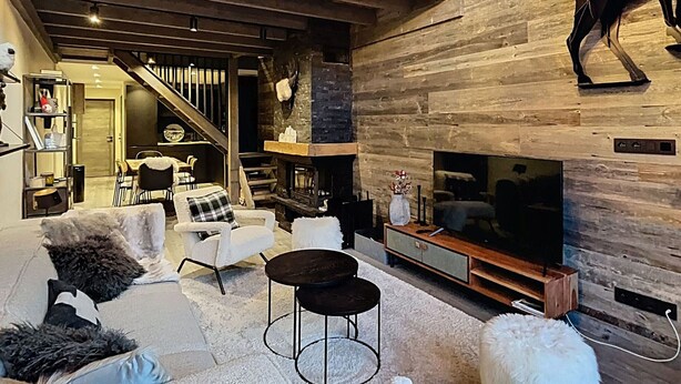 Living area - Elegant 4-room triplex in central Méribel with secure parking for 7 guests (Méribel)