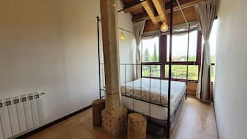 2 chambres, lit de bébé portatif, Wi-Fi, literie fournie