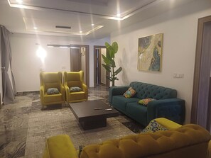 Chambre Deluxe, balcon, vue ville | Intérieur