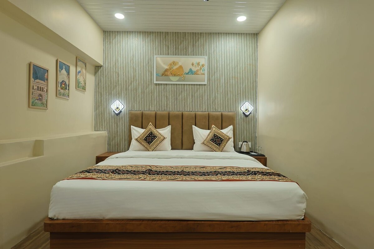 Premium Room, Balcony | Free WiFi