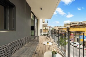 Property grounds - Nechmia 2BR apartment in marvelous Tel Aviv-Yafo with AC (Tel Aviv-Yafo)