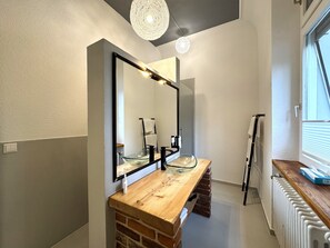 Bathroom - Luxury Historic Homes - Wall Street III Luxury Loft (Freiburg im Breisgau)
