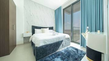 Iron/ironing board, free WiFi, bed sheets