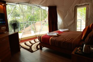 Deluxe Studio, Hill View - MunnarGlamp Munnar (Devikolam)