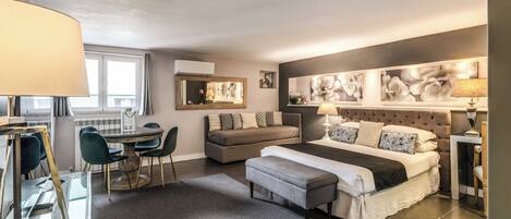 4 soverom, safe på rommet, skrivebord og strykejern/-brett