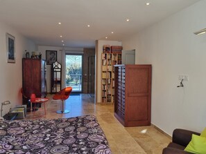 1 quarto, ferros/tábuas de passar roupa, Wi-Fi, roupa de cama