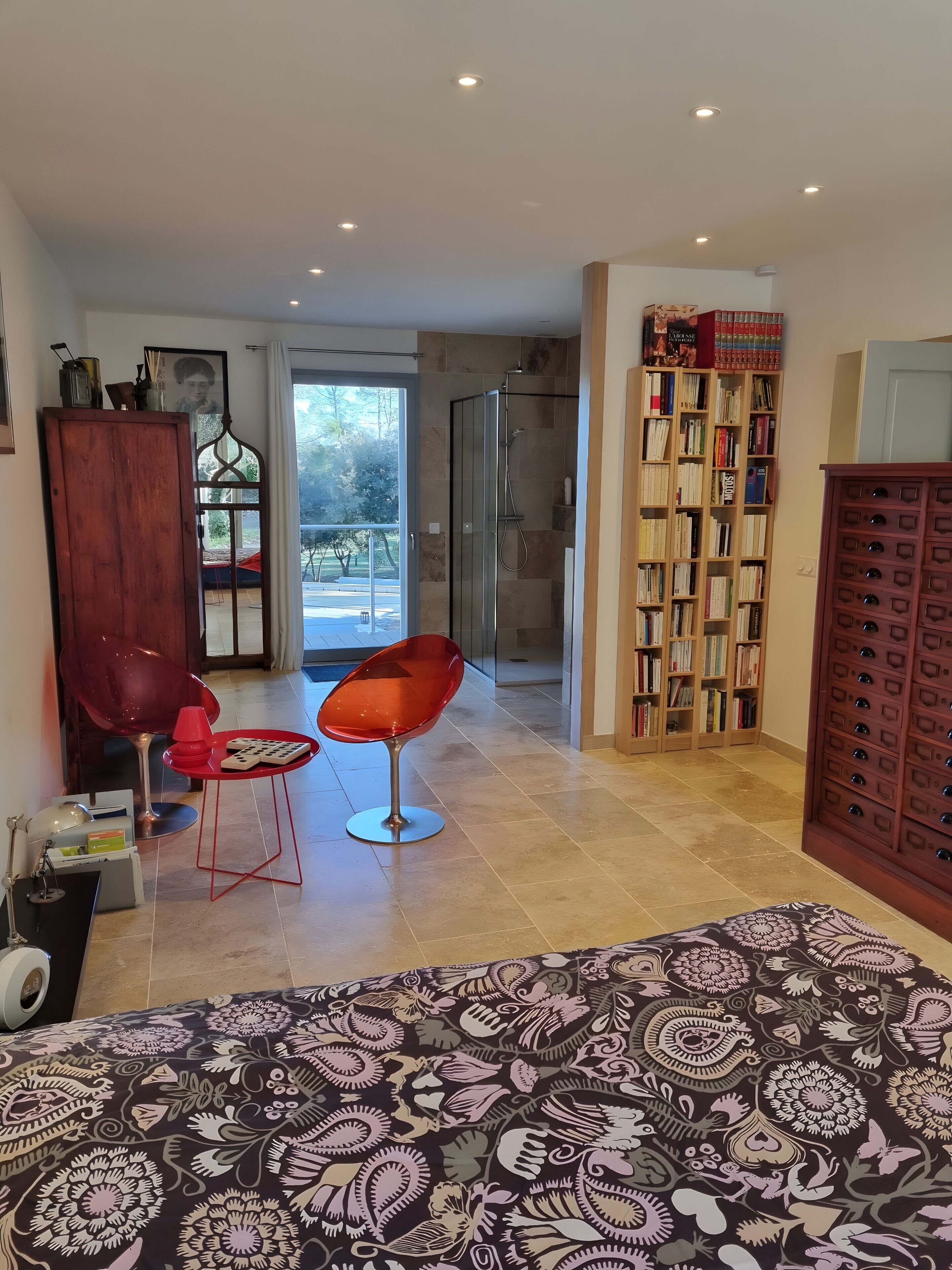 1 chambre, fer et planche à repasser, Wi-Fi, draps fournis