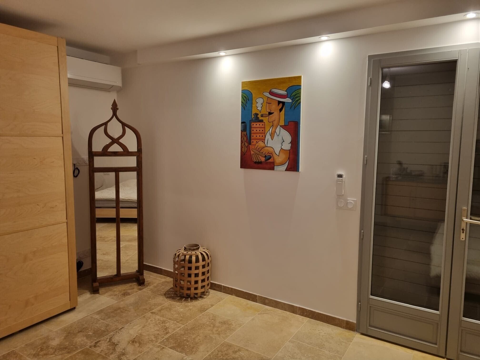 Fer et planche à repasser, Wi-Fi, draps fournis