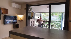 Interior - Studio Leu Ti Serin - Bed and Breakfast Classified 3 Stars (Piton Saint Leu)
