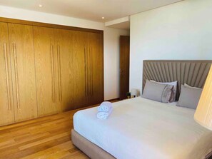 Iron/ironing board, Internet, bed sheets - Marina - Sea & Mosque View - By AppartAli (Casablanca)