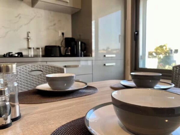 Dining - Cozy Stay With Balcony View in La Marsa (La Marsa)