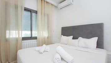 Apartment, 2 Bedrooms, Smoking, Balcony