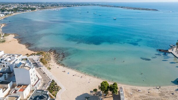Beach - Rossini 14 | Downtown and Beach Within Walking Distance (Porto Cesareo)