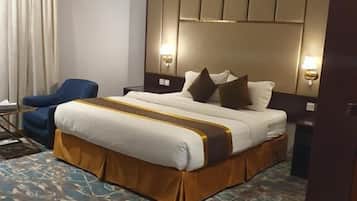 In-room safe, desk, laptop workspace, soundproofing