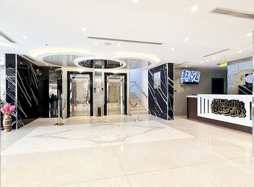 Thekra Hotel  