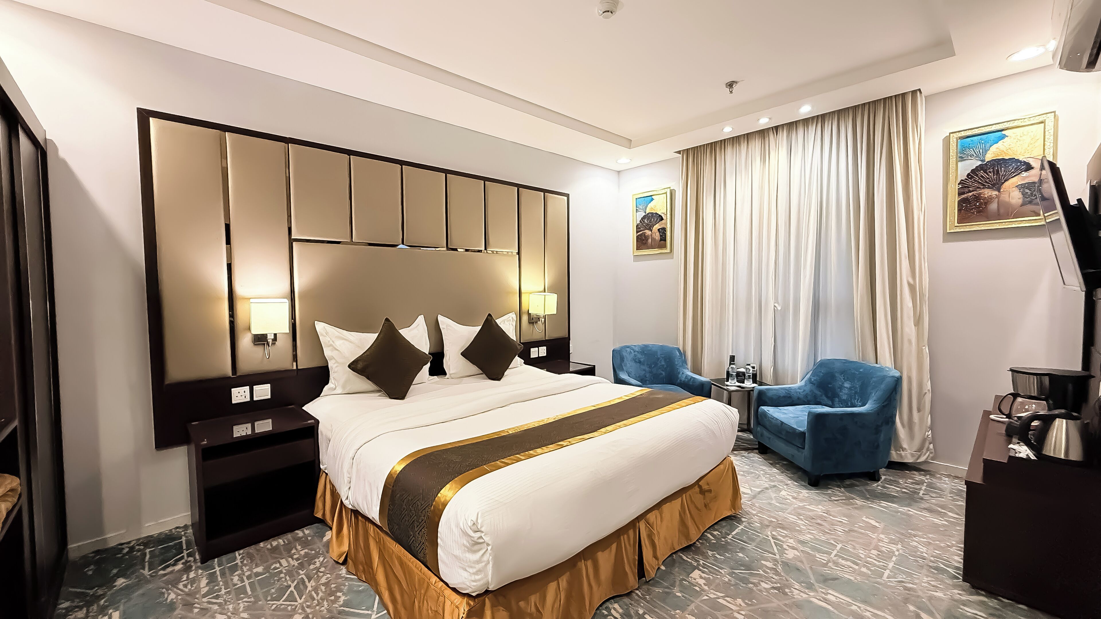 In-room safe, desk, laptop workspace, soundproofing