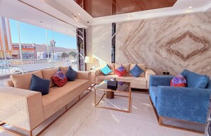 Reception - Thekra Hotel   (Taif)
