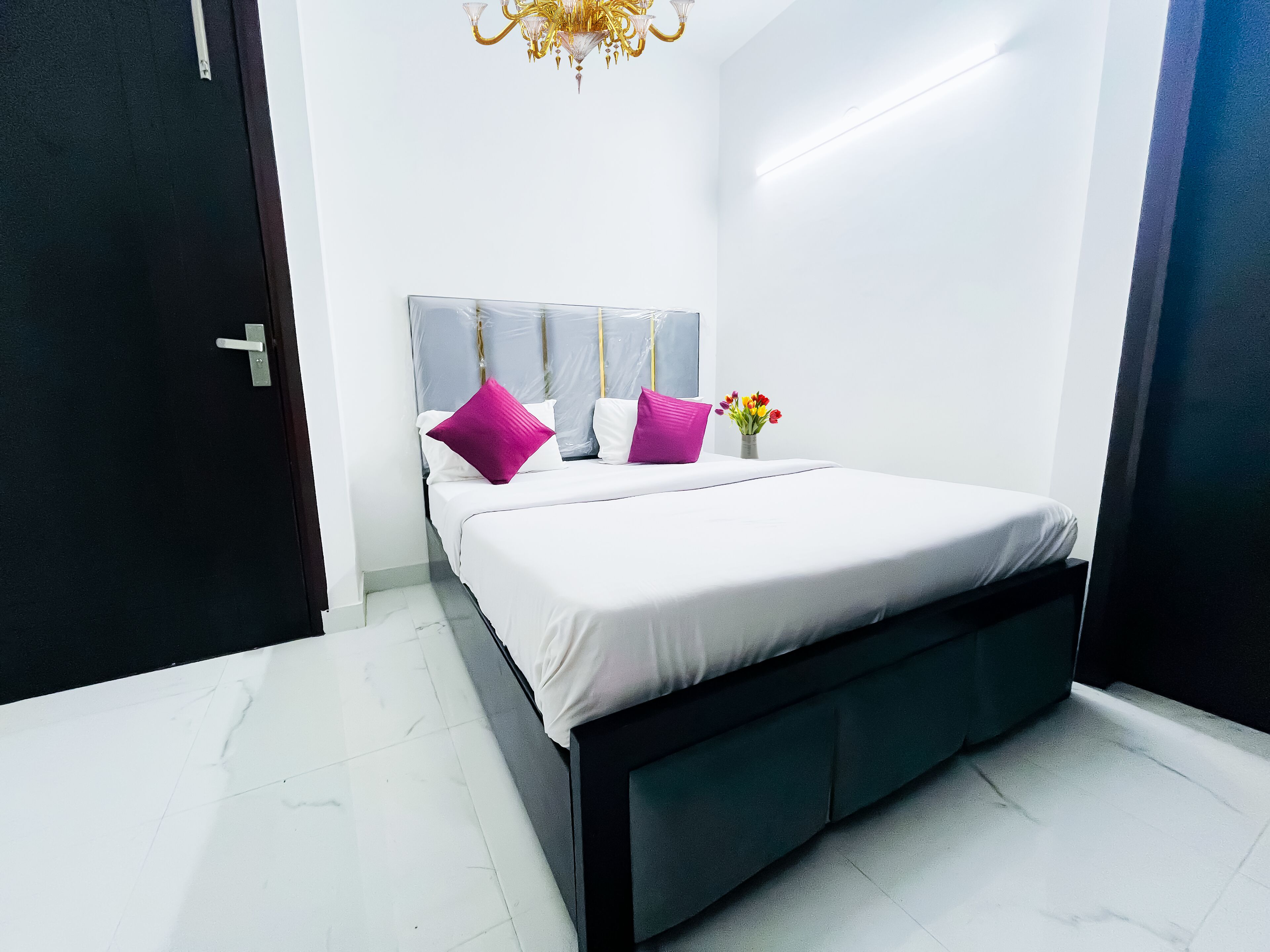 Deluxe Double Room, Balcony | Desk, laptop workspace, soundproofing, free WiFi