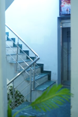 Interior - Roomshala Hotel Seven Near Aims (Delhi)