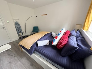 4 Schlafzimmer, Bügeleisen/Bügelbrett, kostenloses WLAN, Bettwäsche