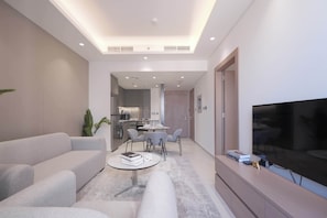 Room - Stayshort - Chic 1 Bed Bedroom in JVT That Sleeps 2 With Balcony (Dubai)