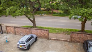 Ảnh chưa phân loại, 4 trong số 24 ảnh, nút