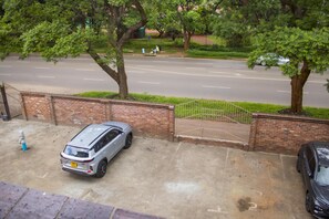 Room - Centrally Located 1 Bedroom Apartment - 2361 (Harare)
