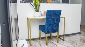 Ảnh chưa phân loại, 2 trong số 24 ảnh, nút
