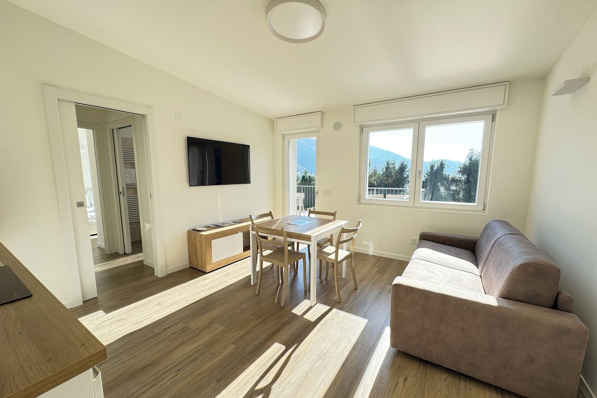 Appartamento Malga Lunga | Area keluarga | Smart TV 40-inci dengan saluran TV kabel