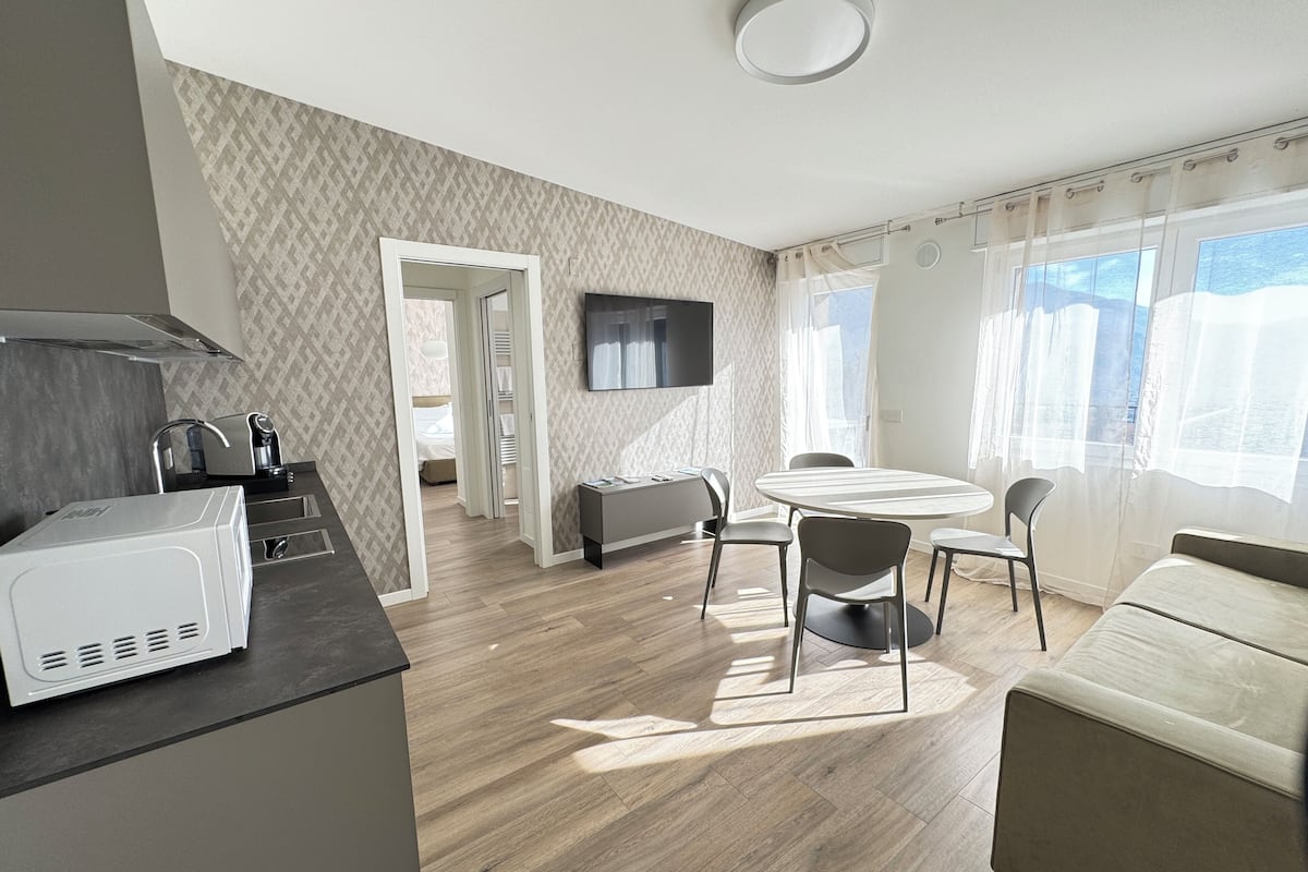 Appartamento Iseo Lake | Area keluarga | Smart TV 40-inci dengan saluran TV kabel