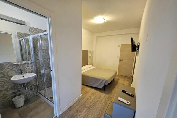 In-room safe, desk, free WiFi - Hotel Annalisa (Riccione)