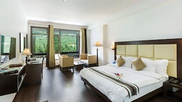 Desk, laptop workspace, free WiFi