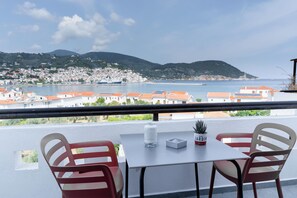 Deluxe Loft, Sea View | Outdoor dining - Péra Skopelos (Skopelos)