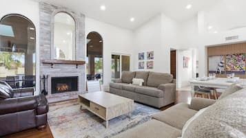 Smart TV, fireplace, offices