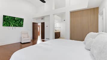 Desk, iron/ironing board, travel crib, free WiFi