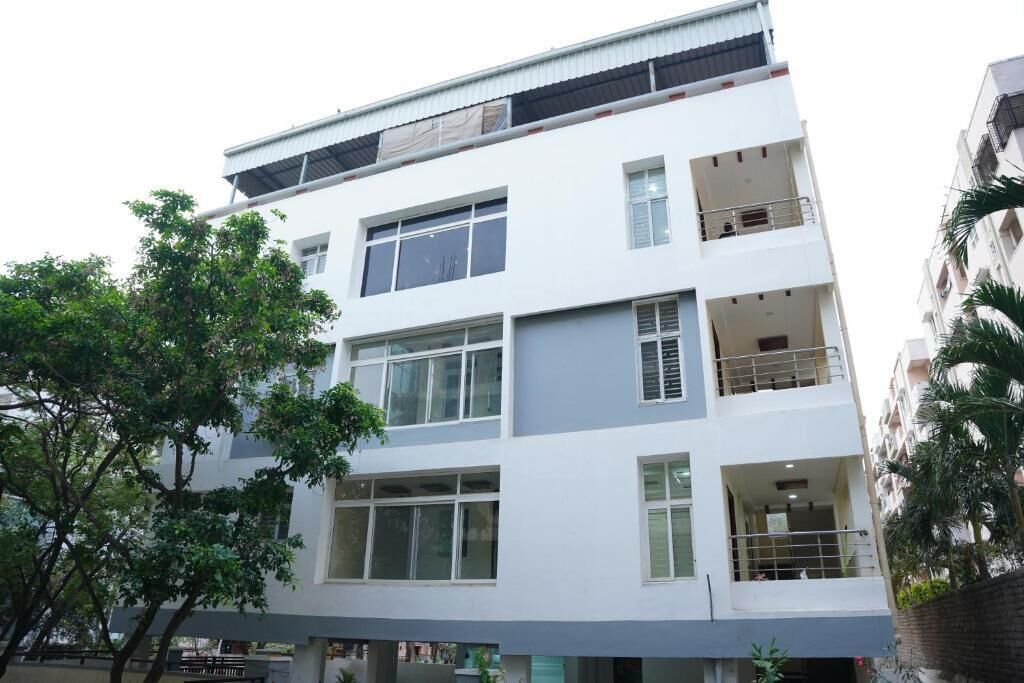 Family Room | Exterior