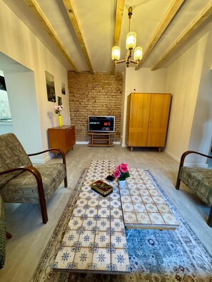 Interior - Ubytování Retro Statek Kloboucké: 2 ložnice, dvůr a parkování. (Valašské Klobouky)