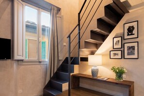 Interior - San Lorenzo Mezzanine (FIRENZE)