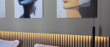 Phòng đôi hoặc 2 giường đơn Superior, ban công | Két bảo mật tại phòng, bàn, màn/rèm cản sáng, bàn ủi/dụng cụ ủi quần áo